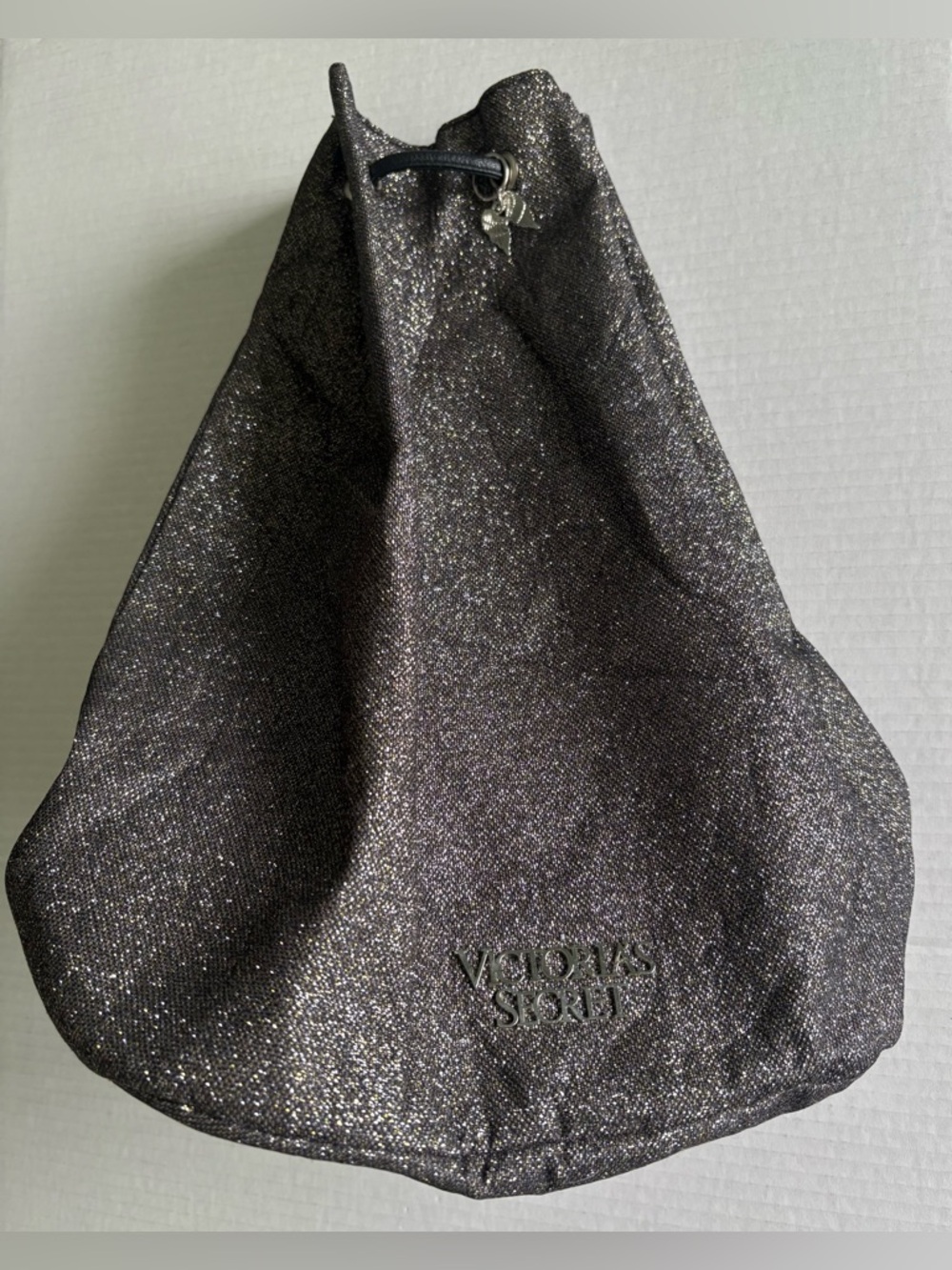 NWOT Victoria's Secret Black Glitter Drawstring Backpack, Spacious & lightweight - Picture 9 of 9
